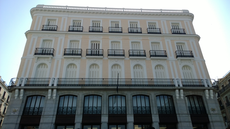 Illustration for article titled Así es el nuevo Apple Store de la Puerta del Sol de Madrid